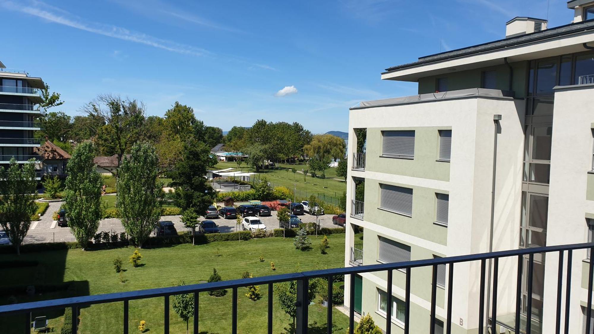 Lelle Resort Cb34 Balatonlelle Eksteriør billede
